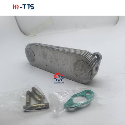 ME017230 ME013360 پوشش خنک کننده روغن برای 4D32 4D34 قطعات تعمیر موتور Mitsubishi